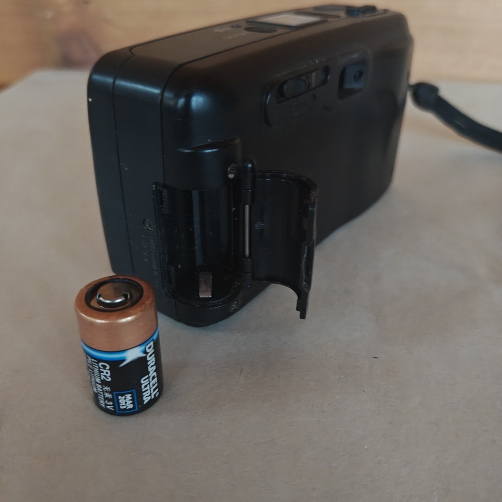 Minolta Vectis 10 Date Black 25-50mm Point & Shoot 35mm Film Camera UnTested C1 - Picture 4 of 4